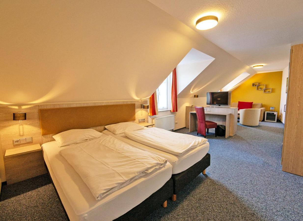 Hotel Zur Sonne Waren  Eksteriør billede