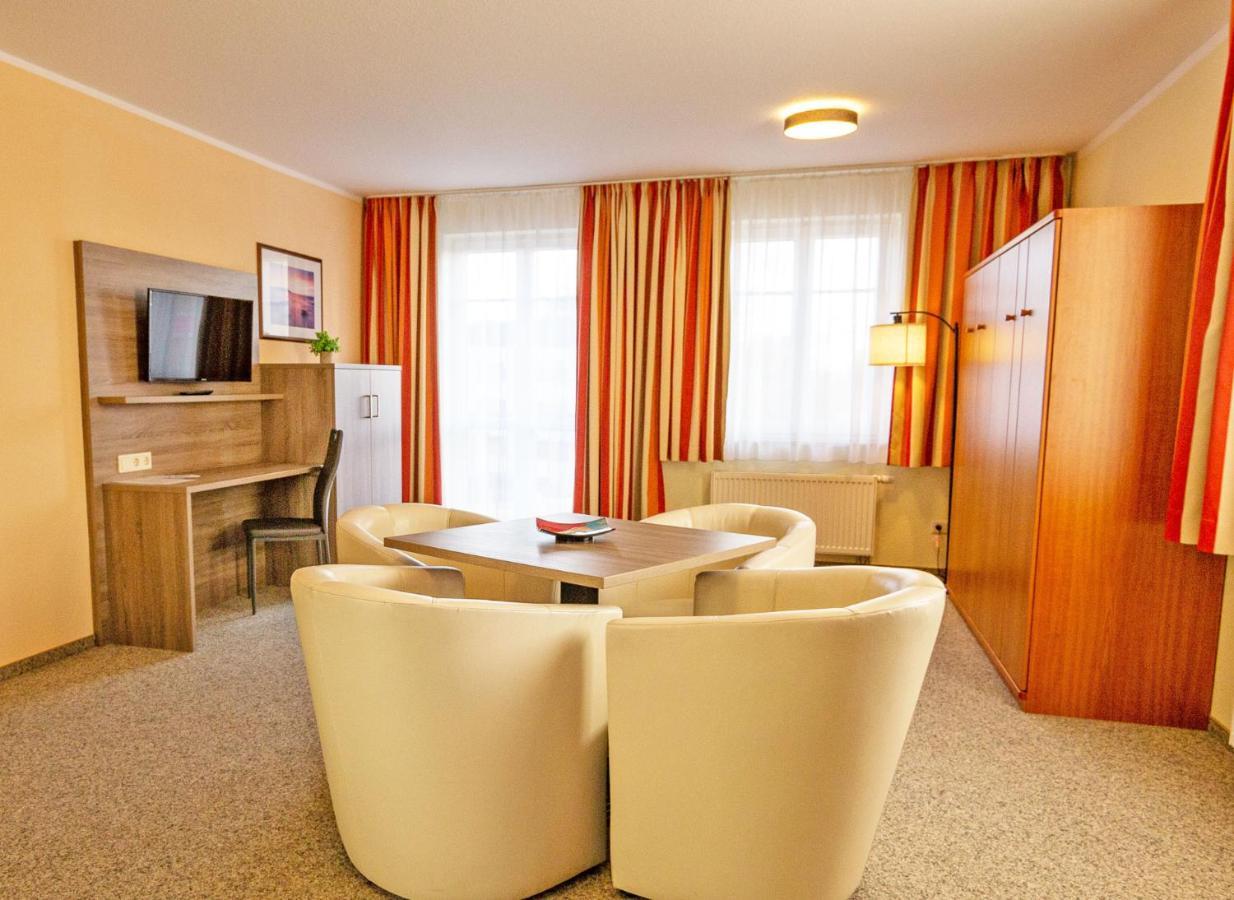 Hotel Zur Sonne Waren  Eksteriør billede
