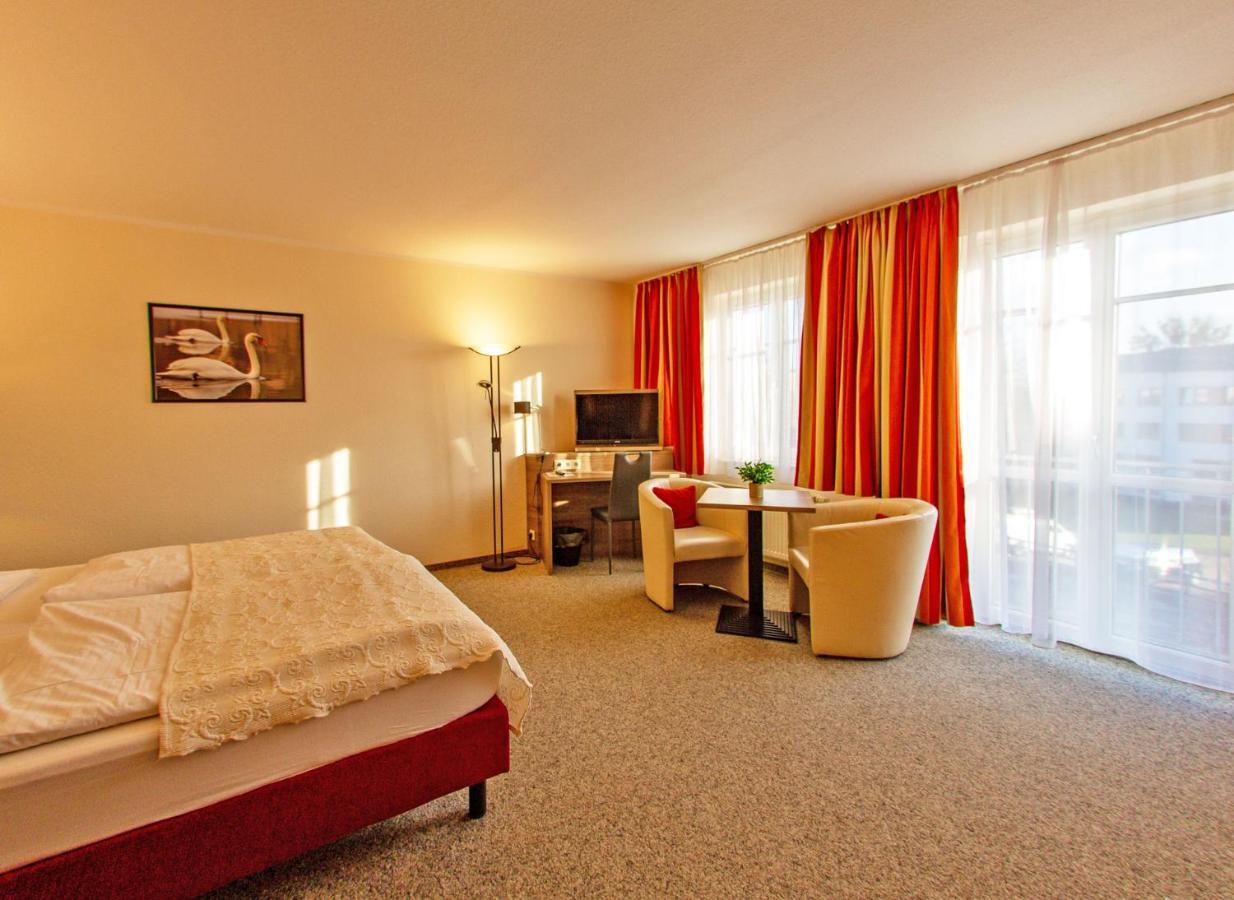 Hotel Zur Sonne Waren  Eksteriør billede