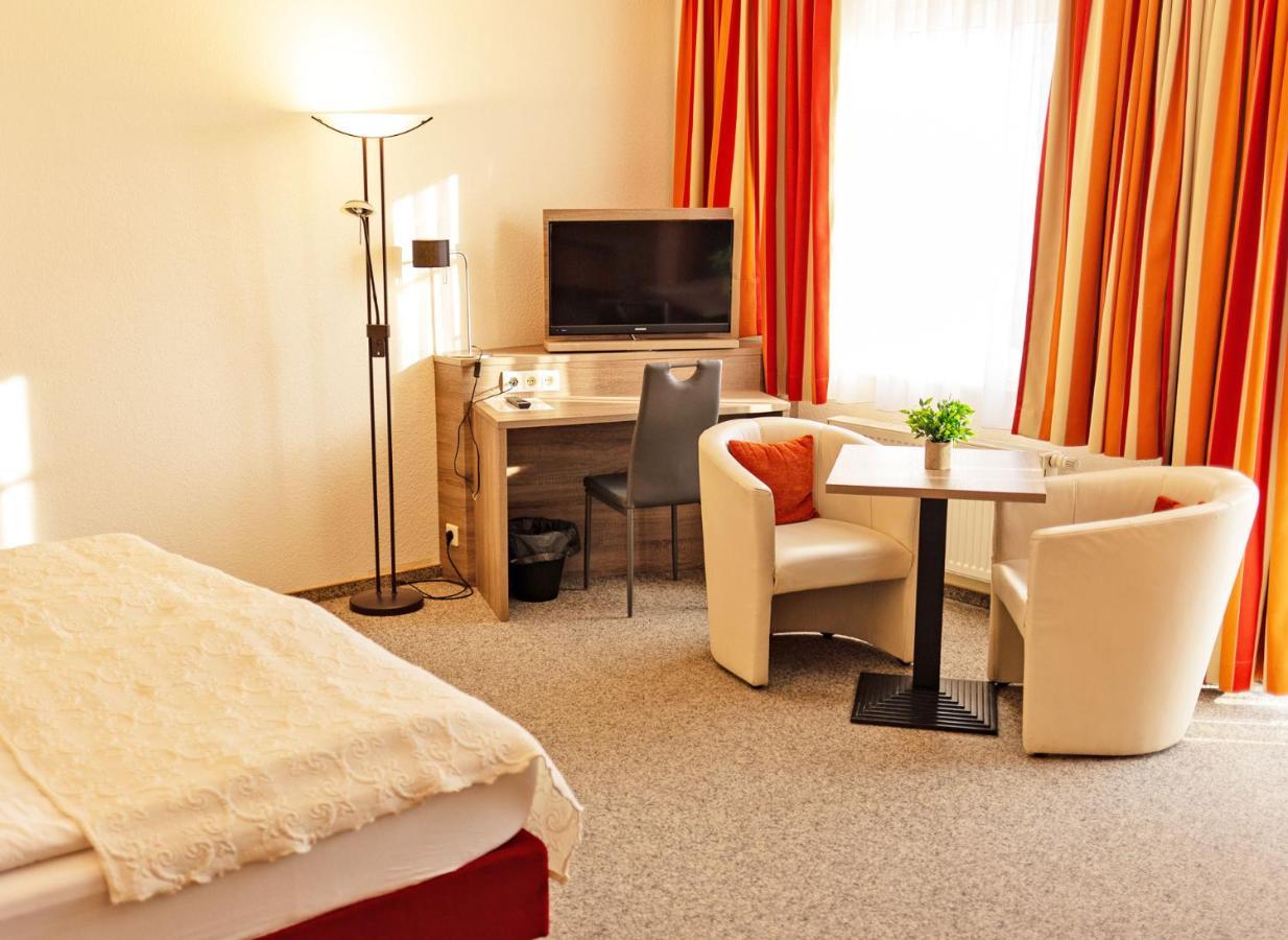 Hotel Zur Sonne Waren  Eksteriør billede
